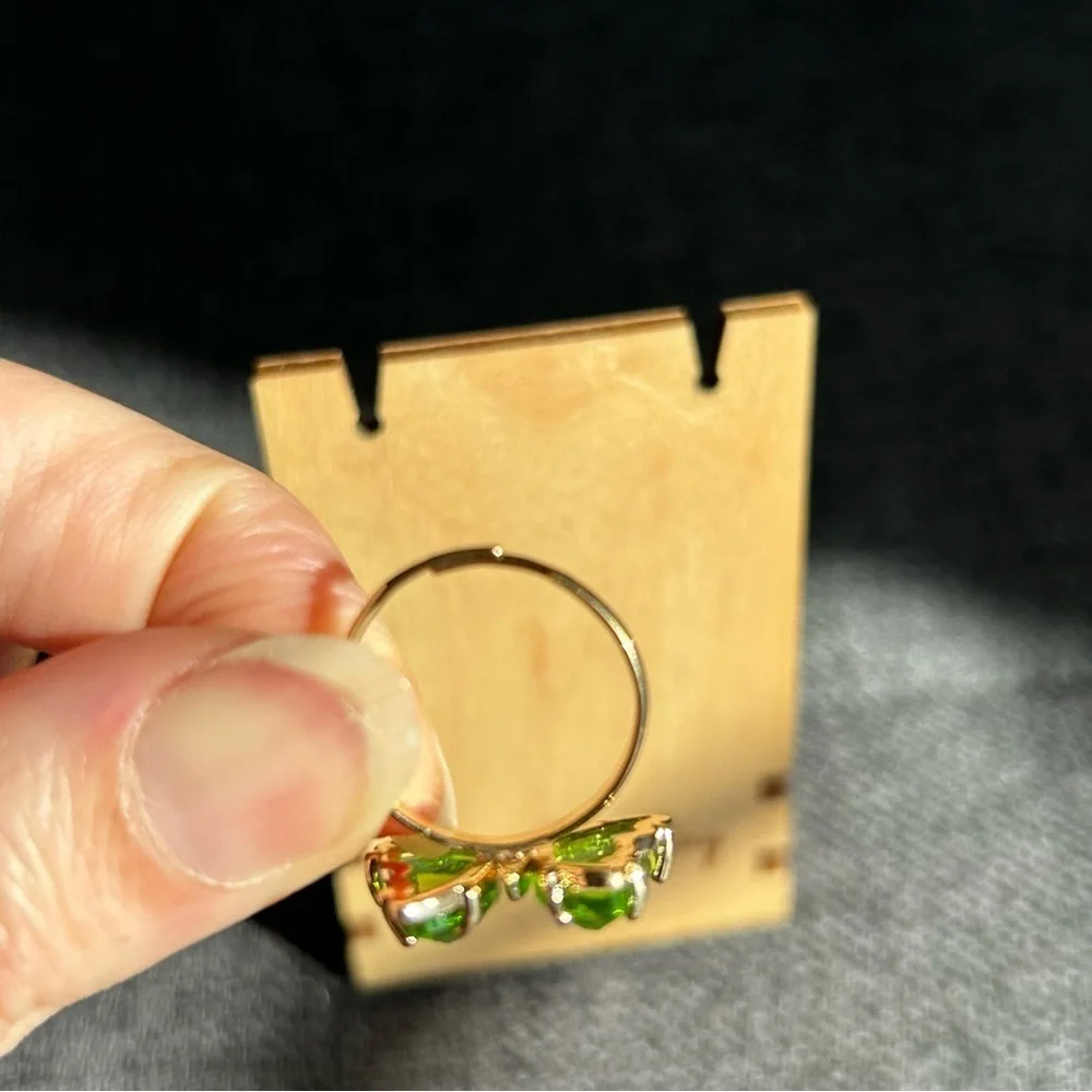 Pretty LIGHT GREEN Butterfly Gemstone Fashion Ring, Gold, Adjustable